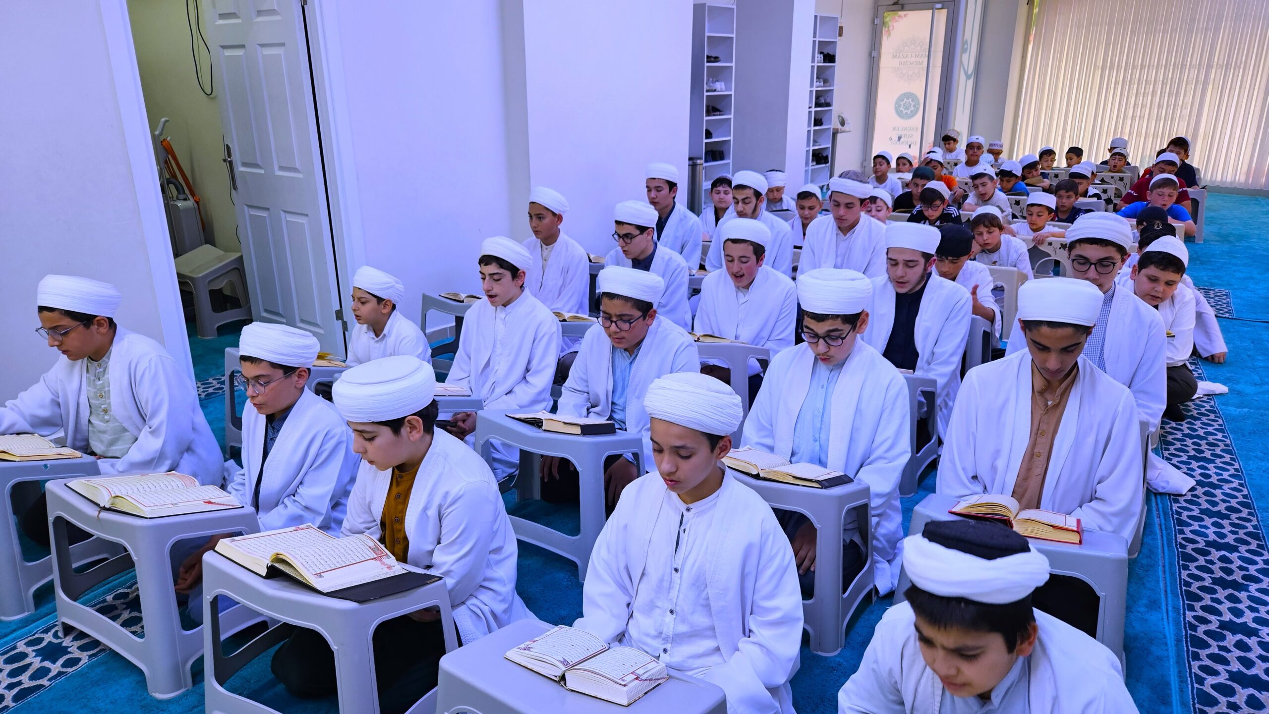 Medrese İlim ve Hafızlık Talebeleri